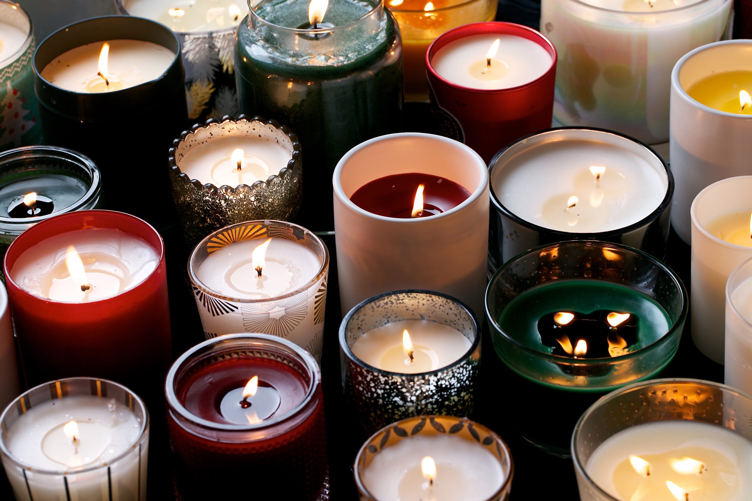 Scented Candles Help Fill your Room with Fragrance